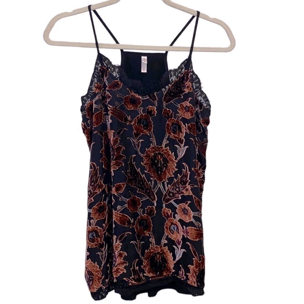 Xhilaration Velvet Lace Spaghetti Strap Floral Romany Cami Top‌‌‌‌‌‌‌‌‌‌‌‌‌‌‌‌‍‍